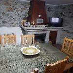 Casa Da Pracica, Serapicos Nyaraló *