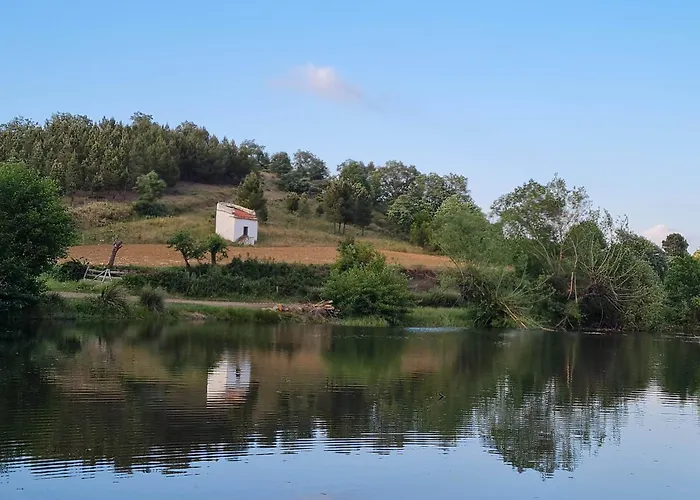 Casa Da Pracica, Serapicos Hébergement de vacances